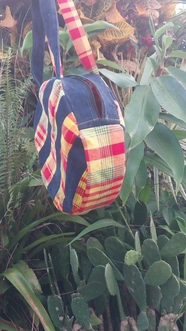 sac rond en jean et madras 