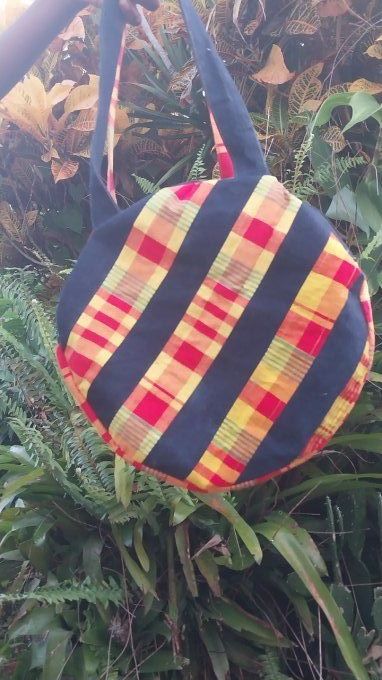 sac rond en jean et madras 